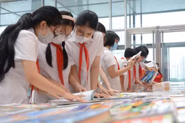 Bài 1: Thực hiện xã hội hóa biên soạn sách giáo khoa và vấn đề sách giáo khoa cho mọi trẻ em