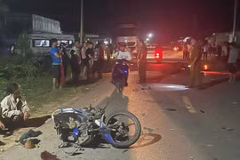Gia Lai: Hai xe máy đối đầu trong đêm, 3 người thương vong