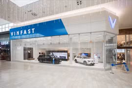 VinFast khai trương cửa hàng đầu tiên tại Yorkdale, Canada
