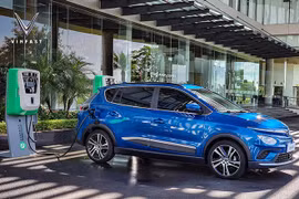 Ô tô điện chạy pin được miễn lệ phí trước bạ trong vòng 3 năm