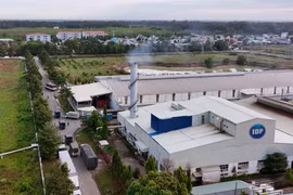 Kinh doanh gặp khó, giá nguyên liệu tăng ăn mòn lợi nhuận, Sữa Quốc tế (IDP) vẫn muốn phiêu lưu với bất động sản?