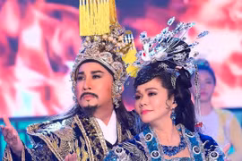 NSƯT Kim Tử Long ‘cúi đầu xin lỗi khán’ giả sau ồn ào trên mạng xã hội