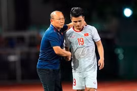 Tiền vệ Quang Hải báo tin không vui cho tuyển Việt Nam tại AFF Cup 2022