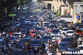 Hà Nội: Ùn tắc nghiêm trọng sau kỳ nghỉ lễ 30/4-1/5