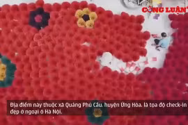 Giới trẻ Hà Nội rủ nhau đến chụp ảnh ở làng hương 100 năm tuổi, đẹp không kém gì xứ Huế