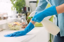 Cách giảm nguy cơ lây nhiễm khi sống chung với F0