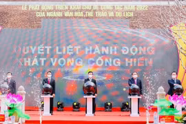‘Xây dựng môi trường văn hóa cơ sở và công tác tổ chức cán bộ’