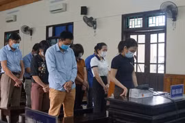 Thông đồng trong đấu giá, nguyên Giám đốc một số Bệnh viện ở Hà Tĩnh bị khai trừ Đảng