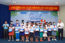 “Cùng con đi tiếp cuộc đời”: Chung tay, tiếp sức cho trẻ mồ côi do đại dịch Covid-19