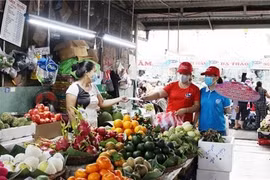 Chính phủ đề xuất giảm thuế giá trị gia tăng từ 10% xuống 8%