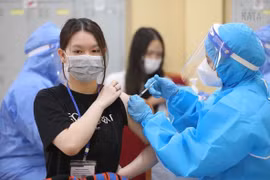 Ngày 13/4: Cả nước có 24.623 ca mắc mới COVID-19, tăng hơn 1.800 ca