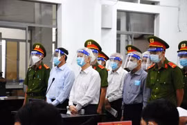 Tuyên án hai cựu Chủ tịch UBND tỉnh Khánh Hòa cùng đồng phạm