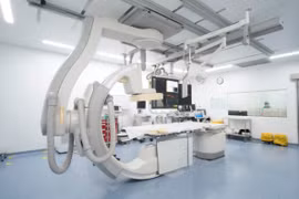 Du khách Singapore bị nhồi máu cơ tim dạng hiếm được cứu sống kịp thời tại FV
