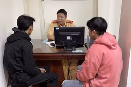 Ngăn chặn 20 xe máy đi trên cao tốc TP.HCM - Long Thành - Dầu Giây