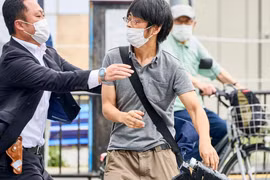 Kẻ sát hại ông Abe là ai và sử dụng vũ khí gì?