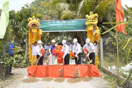 Nhựa Tiền Phong khởi công “Cầu nối yêu thương số 88” tại Vĩnh Long