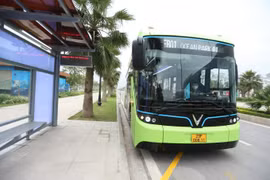 Hà Nội: Đưa vào khai thác tuyến buýt điện thứ sáu