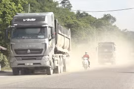 Kiểm soát tải trọng phương tiện ngay tại các đầu mối bốc xếp hàng hóa