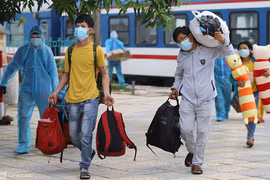 Kiểm tra, xử lý nơi tự ý đặt quy định riêng với người dân về quê ăn Tết