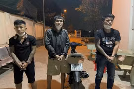 Bắt nhóm đối tượng dàn cảnh mua bán xe để cướp tài sản