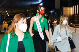 Đỗ Thị Hà tới Puerto Rico thi chung kết Miss World