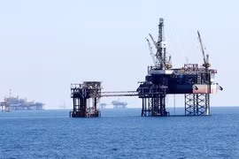 Giá xăng dầu hôm nay 10/1: Tiếp tục giảm trong phiên đầu tuần