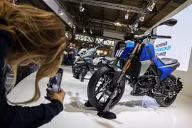Môtô Peugeot PM-01 300 trình làng, đối thủ trực tiếp của Honda CB300r
