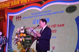 Tri ân những người “gieo chữ” cho sự nghiệp “trồng người”