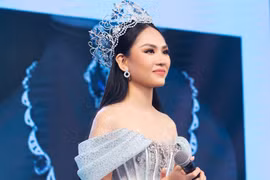 Hoa hậu Mai Phương được tặng lại vương miện 3 tỷ