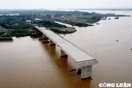 Ba cây cầu dang dở của TP Thủ Đức chưa hẹn ngày hoàn thành