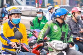 Xăng dầu liên tiếp giảm, cước vận tải có gì thay đổi?