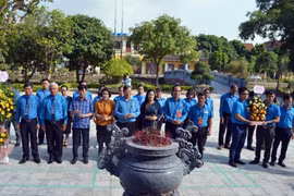 Tri ân những đóng góp to lớn của Tổng Bí thư Nguyễn Văn Linh