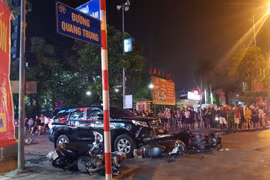 Hà Nội: Tai nạn liên hoàn trên đường Ngô Thì Nhậm, 1 người tử vong