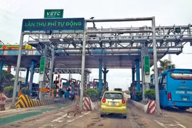 Phó Thủ tướng Lê Văn Thành: Tuyệt đối không để xảy ra sự cố hệ thống thu phí điện tử không dừng