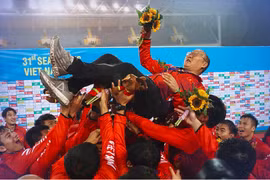 AFC ca ngợi HLV Park Hang Seo vì sự tiến bộ của tuyển Việt Nam