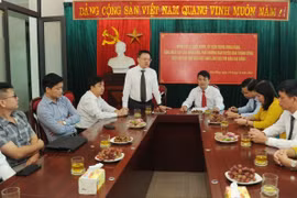 Tổng Biên tập Báo Nhân Dân Lê Quốc Minh thăm và làm việc với Báo Cao Bằng