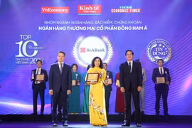 SeABank vinh dự đón nhận cùng lúc 3 giải thưởng danh giá