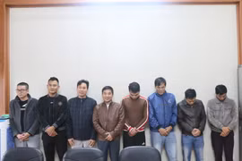 Bắt 8 đối tượng 'ép nợ' một phụ nữ 2,5 tỷ đồng vì giới thiệu người khác vay tiền