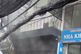 Hà Nội: Cháy lớn trên phố Triều Khúc