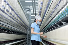 Trung Quốc “hắt xì”, ngành dệt may Việt Nam lại rơi vào cảnh thiếu nguyên liệu