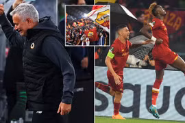 Mourinho khóc trong ngày lập kỷ lục ở cúp châu Âu