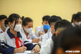 Quan trọng là giảm tải, là thói quen, không phải chuyện lùi giờ học!