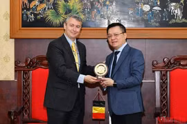 Đồng chí Lê Quốc Minh tiếp đại sứ Đặc mệnh toàn quyền Vương quốc Bỉ tại Việt Nam