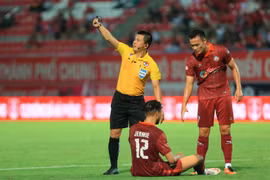 Bác đơn khiếu nại của câu lạc bộ Hải Phòng sau vụ nhổ nước bọt vào trọng tài