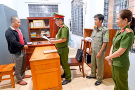 Khởi tố, bắt giam đối tượng bạo hành bé gái 7 tuổi ở Bình Phước