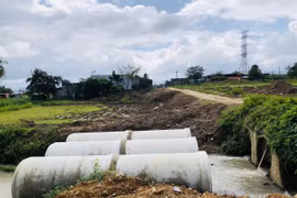 Cận cảnh công trình tiền tỷ tại Gia Lai, hết thời hạn thi công vẫn chưa giải phóng xong mặt bằng