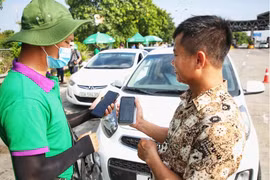 Trước ngày 20/8, phải xử lý dứt điểm việc dán chồng thẻ ETC