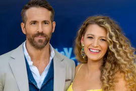 Tài tử Ryan Reynolds quyên góp 1 triệu USD cho người tị nạn Ukraine