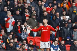Ronaldo 'tịt ngòi', Man Utd hòa thất vọng với Watford