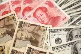 Đồng Euro tụt dốc thấp nhất trong hai thập kỷ khi khủng hoảng năng lượng bùng nổ